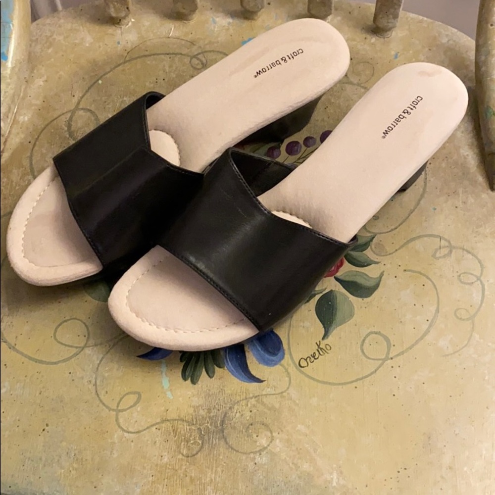 Women’s shoes
